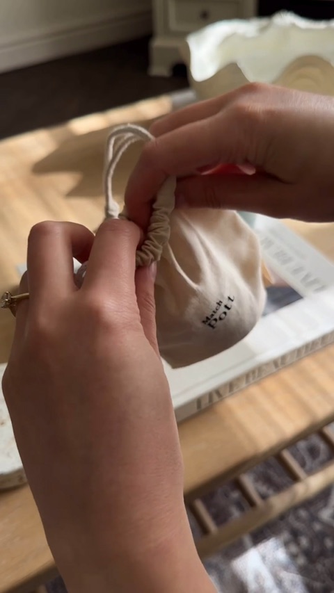 Unboxing, no voice